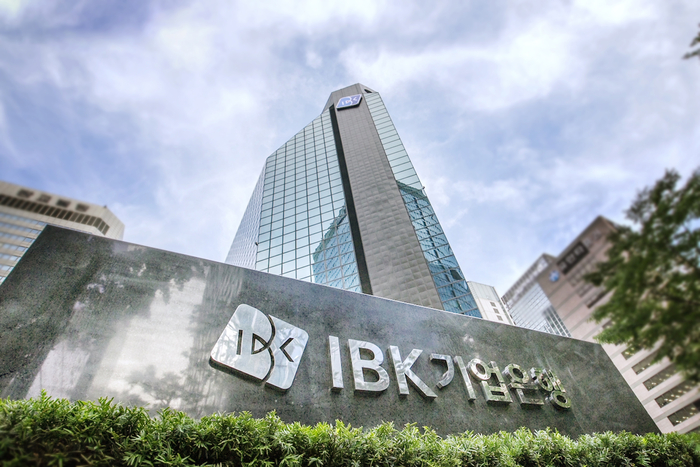 HDF花都集团助力IBK银行档案手摇密集架项目
